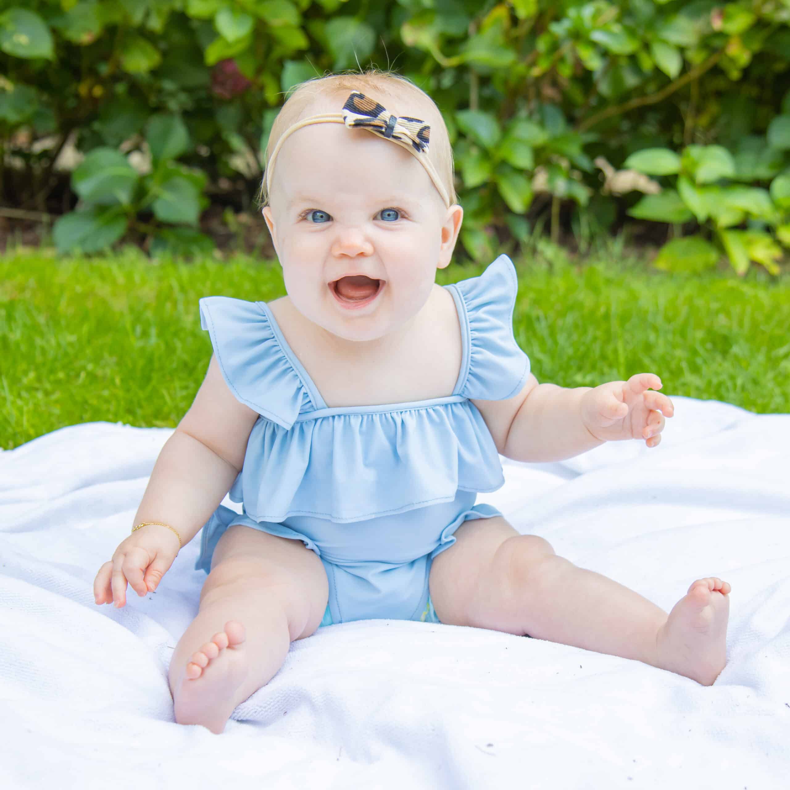 verkouden worden Parasiet betrouwbaarheid Baby badpak ruffle - verkrijgbaar in 2 kleuren ROYALTYKIDSONLINE.NL